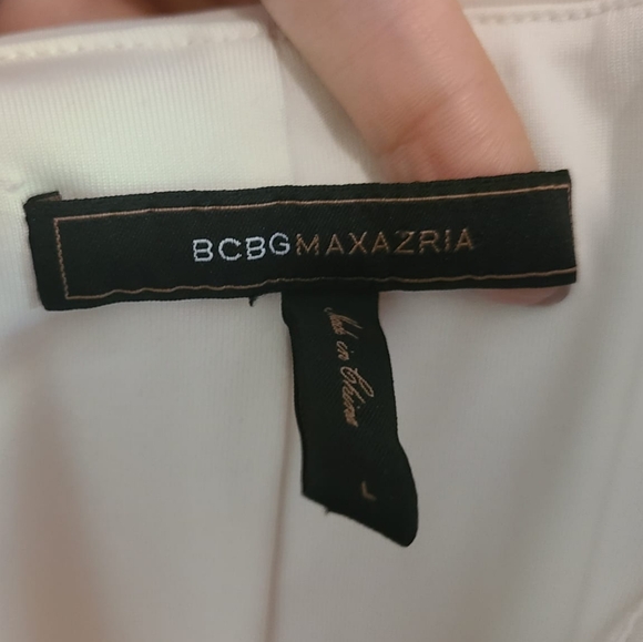 NWOT BCBGMaxAzaria White Ruffled Bodycon Dress 💋🌴 - Picture 7 of 13